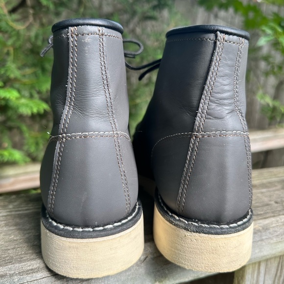 Red Wing Women’s 6 Inch Classic Moc Short Boot in Stone Size 8 - Picture 9 of 11